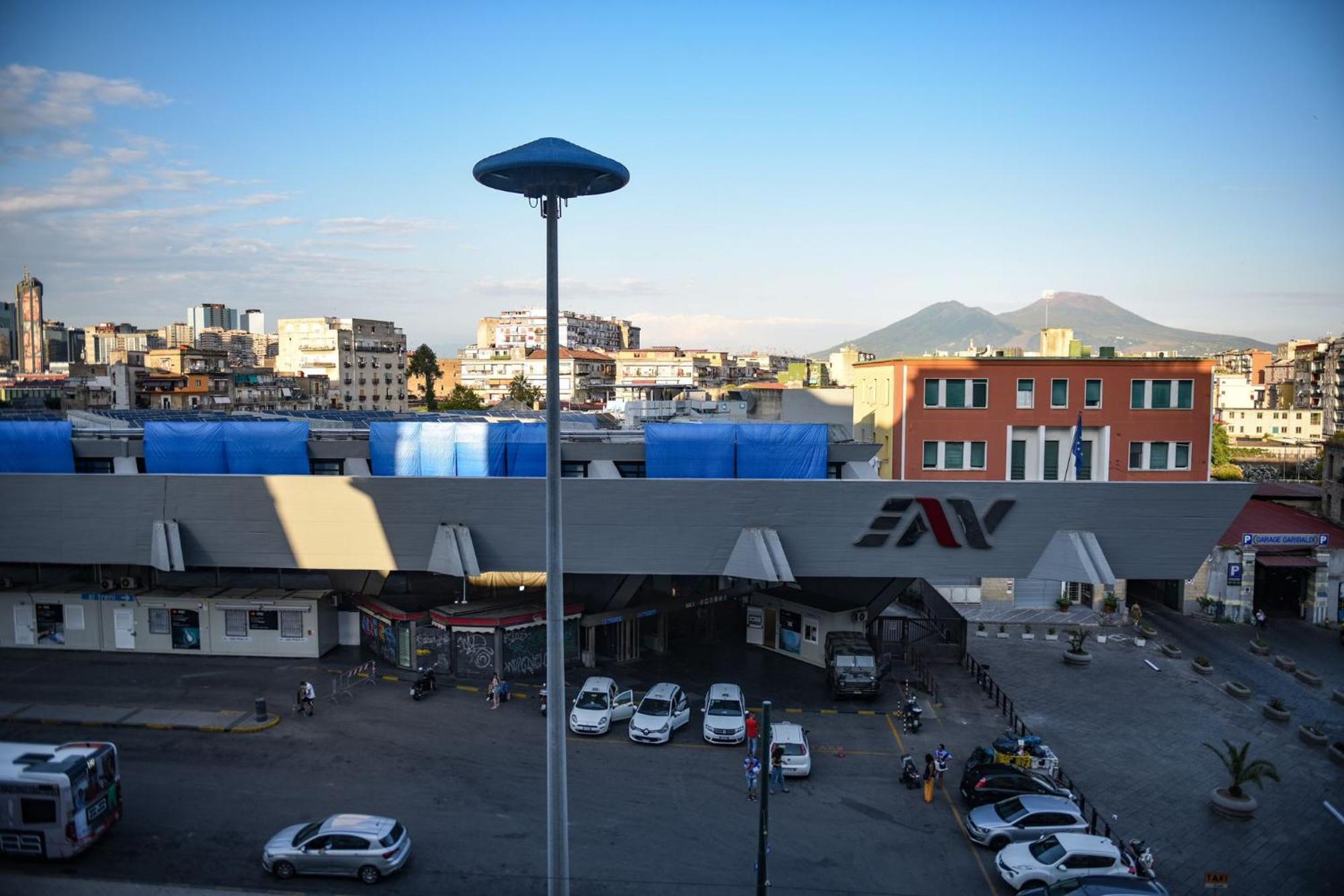 Napoli Central Gate المظهر الخارجي الصورة